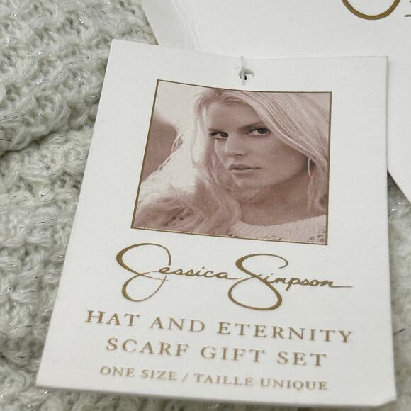 Jessica Simpson Scarf Set Womens OS Cream Hat And Eternity Scarf Gift Set NEW - Picture 7 of 9